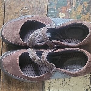 Born BOC Mary Jane Shoe Womens 8 Brown Loafer Comfort Casual Leather Cushioned